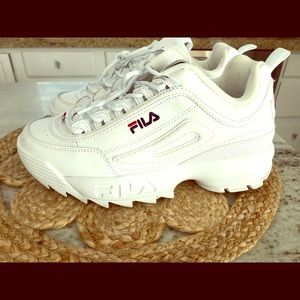 Men’s Fila Disruptor 2 shoes. Size 8